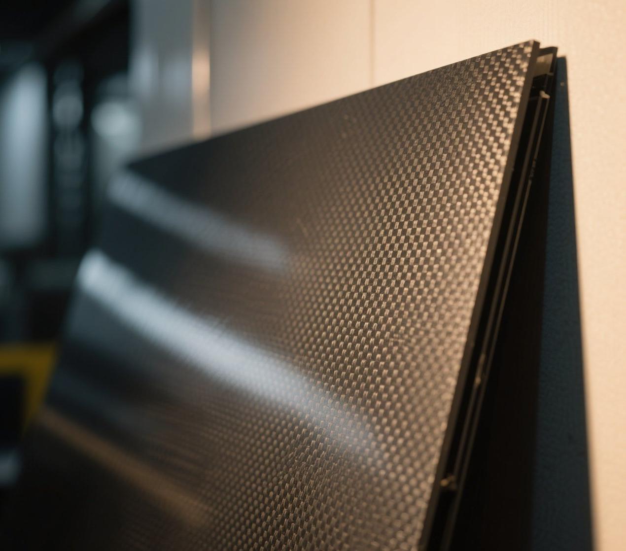 "laminated carbon fiber panel sheet glossy surface"