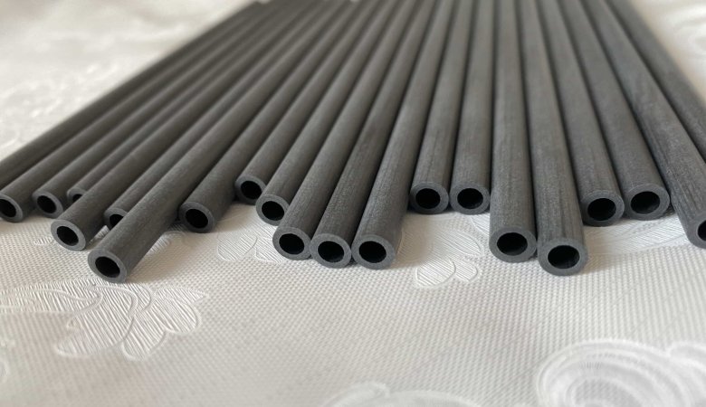 carbon-fiber-tube-strength alt="high-strength carbon fiber tube replacing aluminum component"